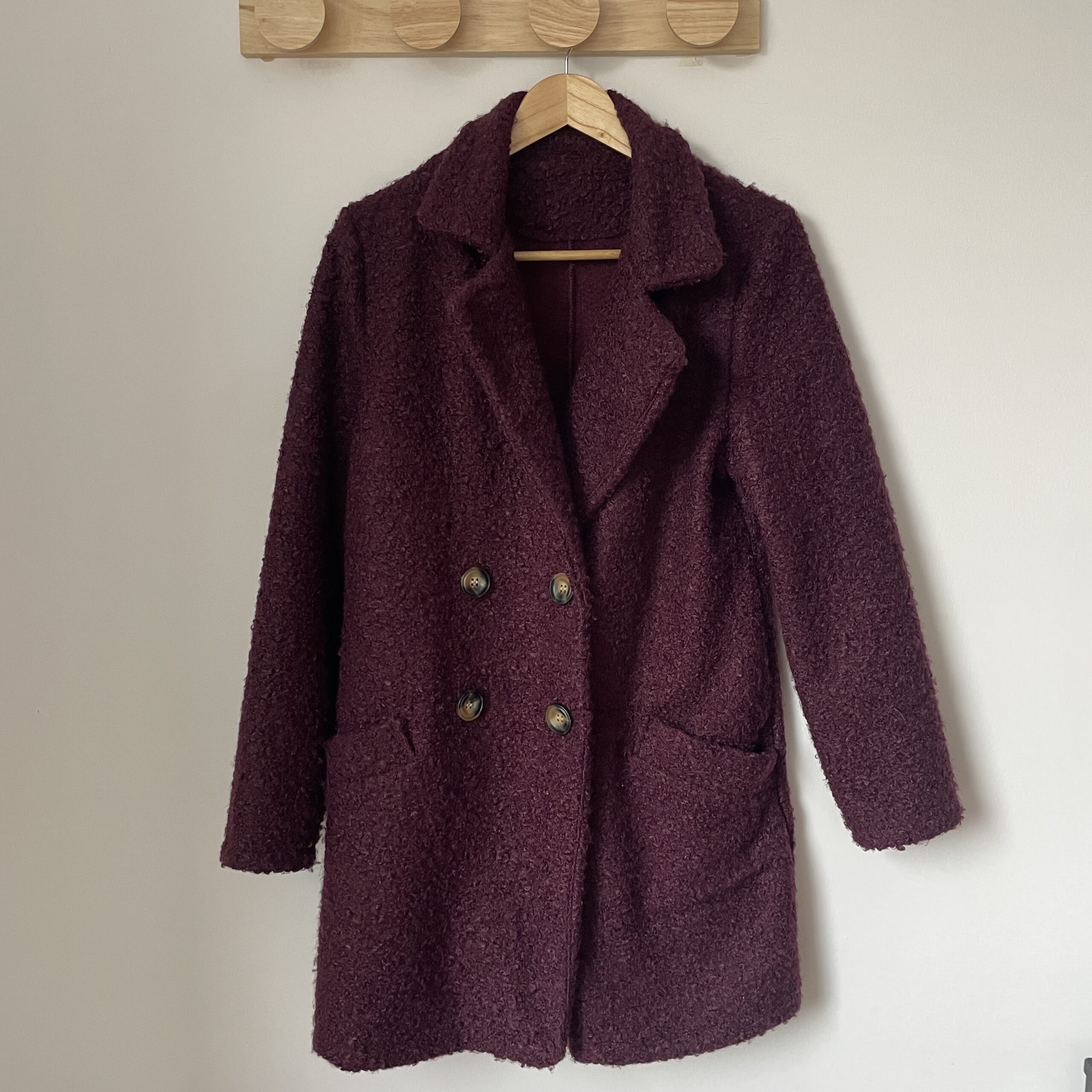 Abrigo Morado